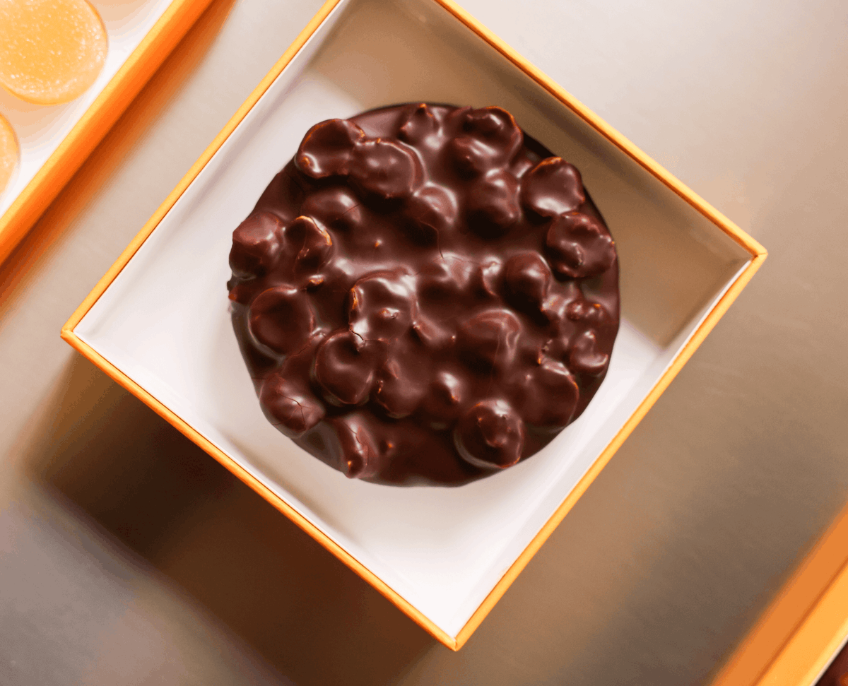 Bouchée de partage rocher caramel noir